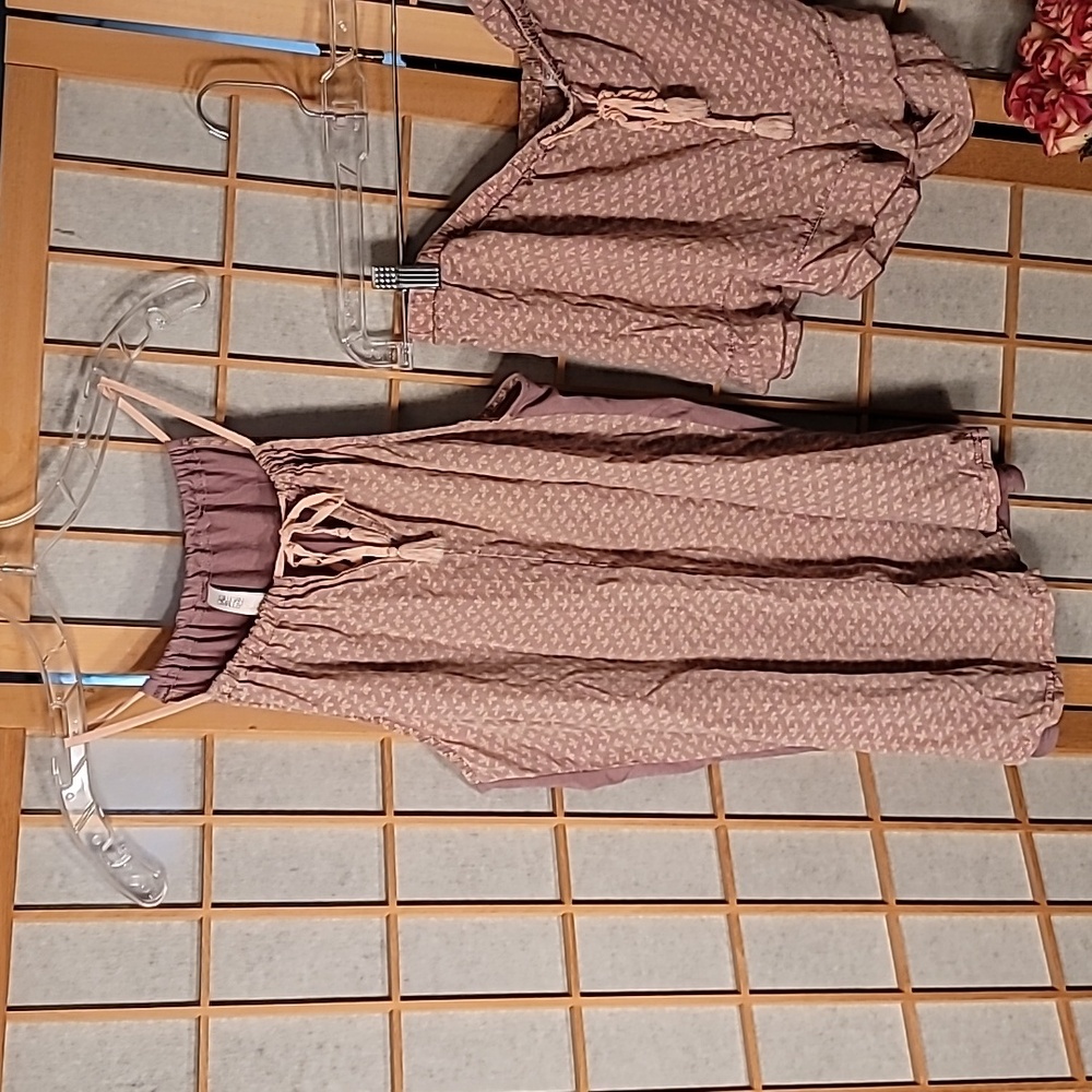 GILLIGAN & OMALLEY Floral Pajama Set Top And Short - Picture 2 of 10